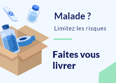 Mise au panier de produits sur smartphone et produits de la pharmacie prêt à la livraison